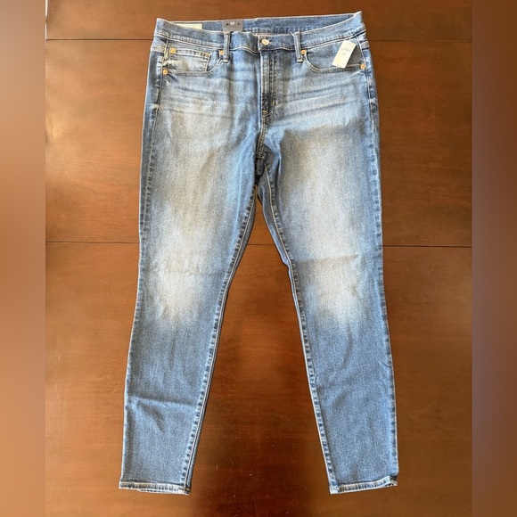 NWT Gap Women’s True Skinny Mid Rise Stretch Blue Jeans with Washwell Size 33 L - Picture 3 of 8